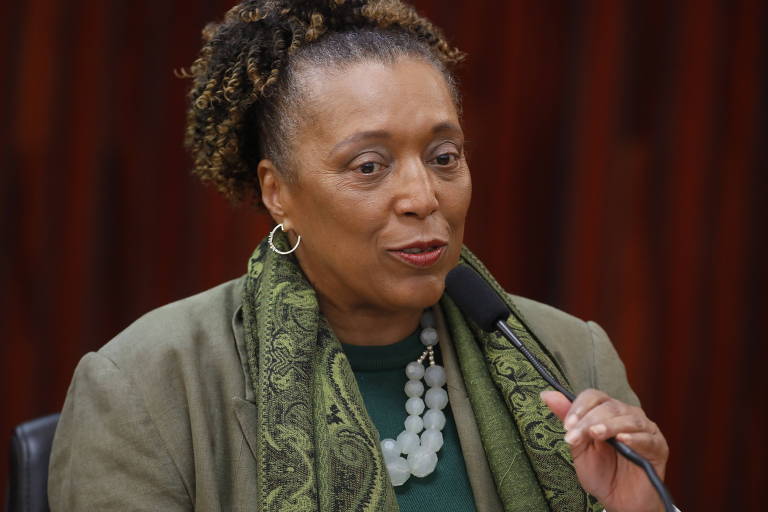 Ministra negra do TSE diz que foi humilhada e foram racistas com ela em evento da comissão de ética da presidência da república