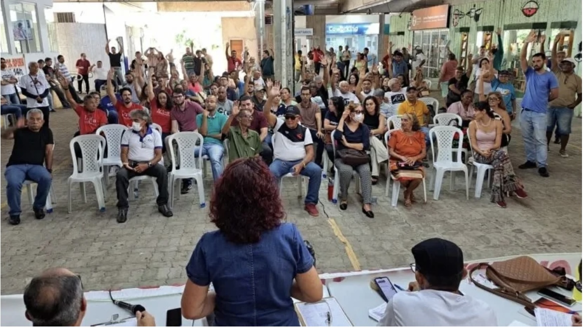 Servidores da UFRN e Ufersa realizam paralisação para cobrar cumprimento de acordo de greve