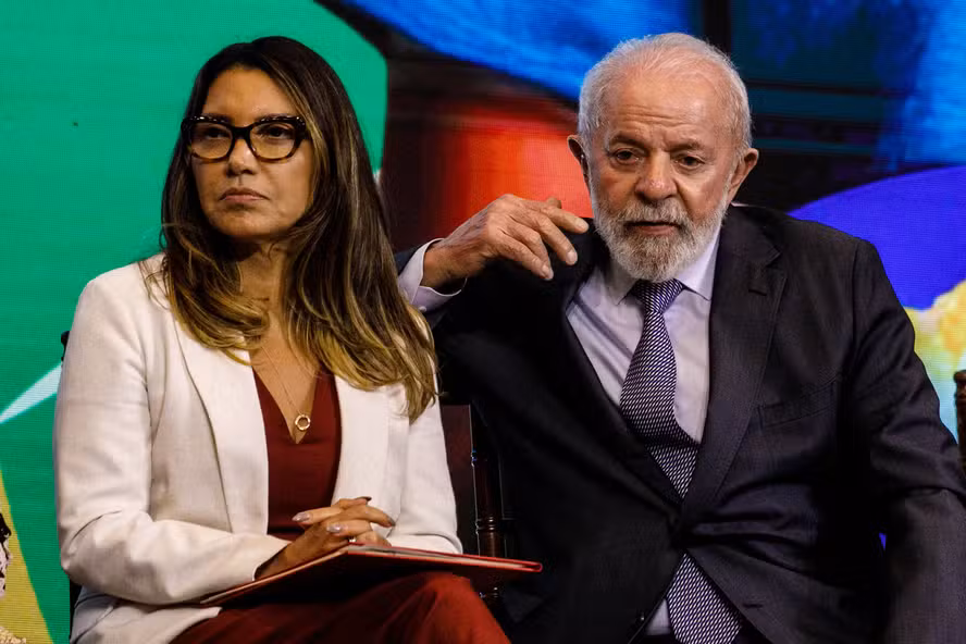 Crises e falas de Janja ajudaram Lula a perder um milhão de seguidores em seis meses