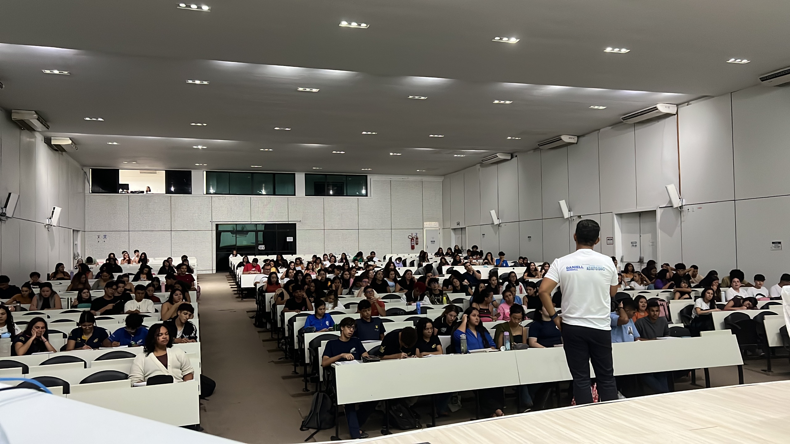 Efetive-se ENEM: educação gratuita e de qualidade para quem sonha com a aprovação