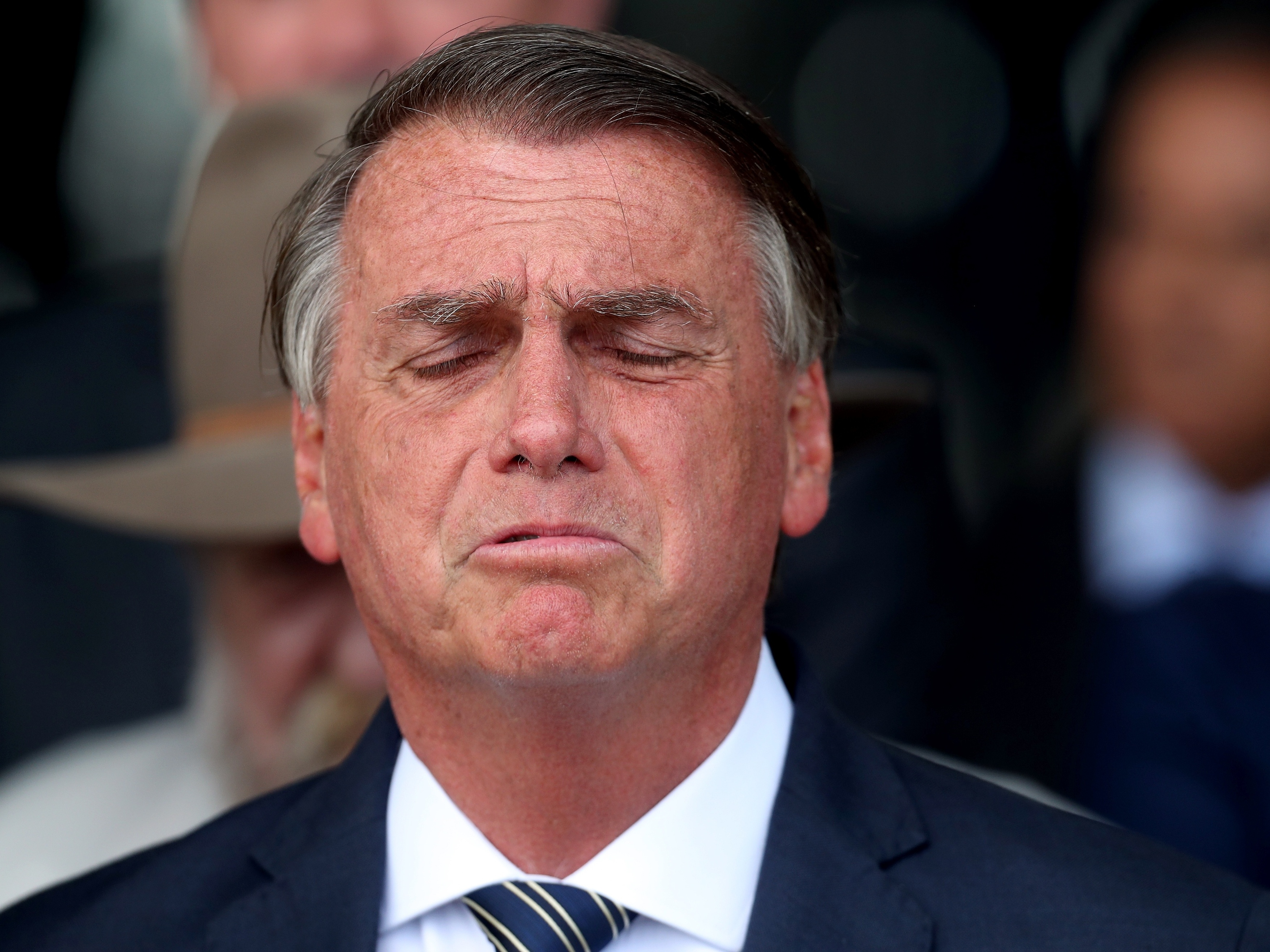 jair-bolsonaro-acompanha-fala-do-governador-reeleito-do-df-ibaneis-rocha-mdb-no-palacio-da-alvorada-1664999141058_v2_4x3.jpg