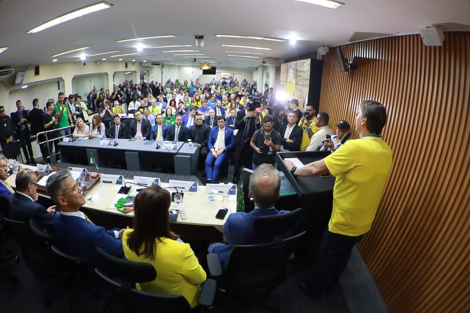 Reconhecimento no RN: Bolsonaro é homenageado em Natal com títulos de cidadão