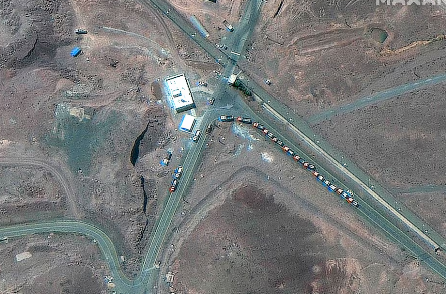 Irã vota para suspender cooperação com órgão de vigilância nuclear da ONU