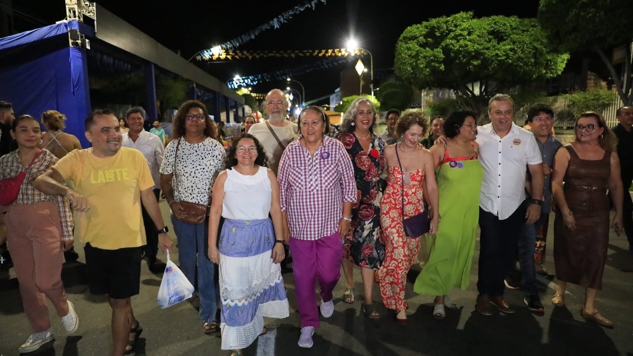 Fátima quase escondida no Mossoró Cidade Junina