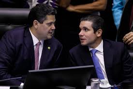 Alcolumbre escapa de ataques, enquanto Motta é alvo preferencial da esquerda