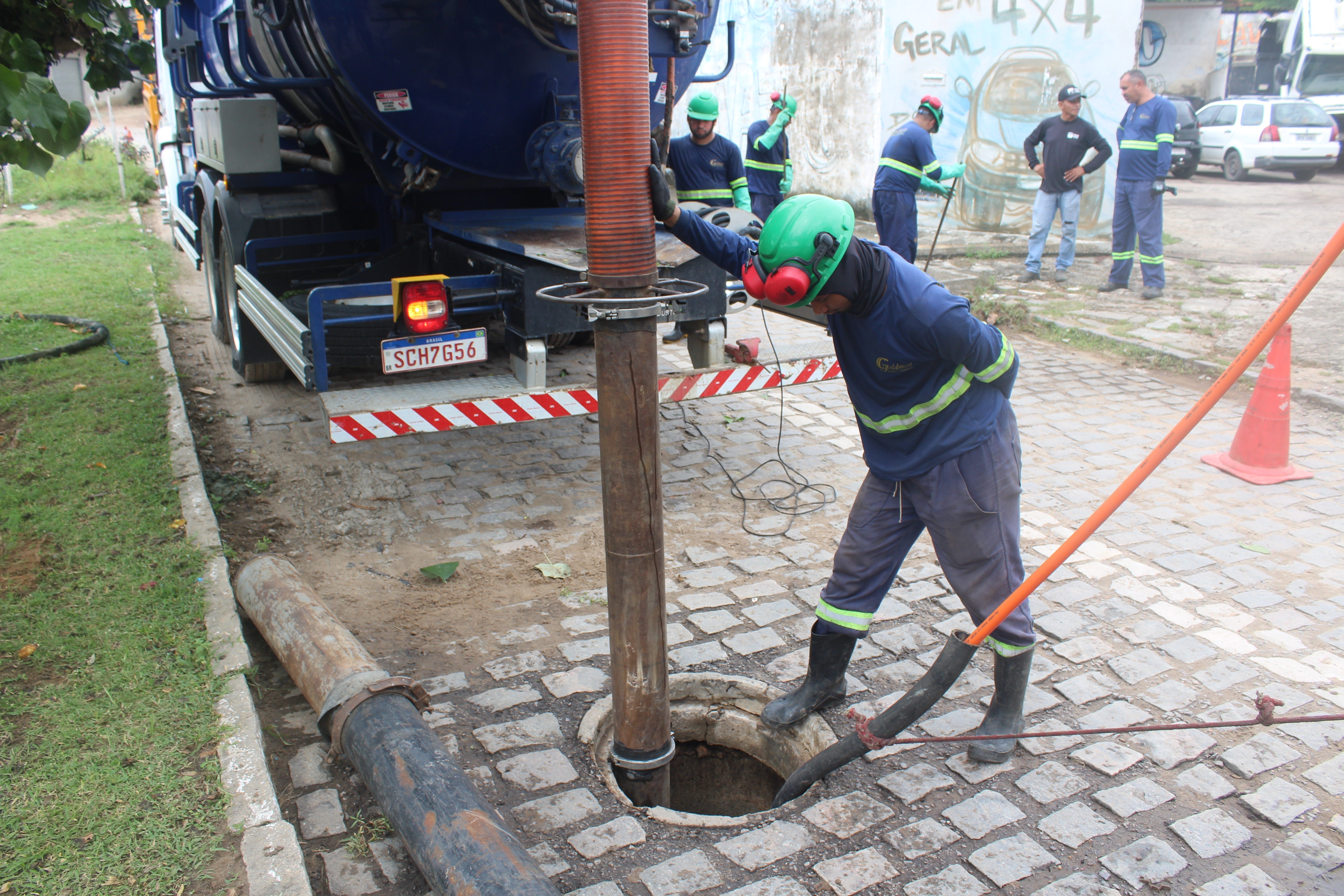 Prefeitura já realizou a limpeza em cerca de 50% da rede de drenagem de Natal