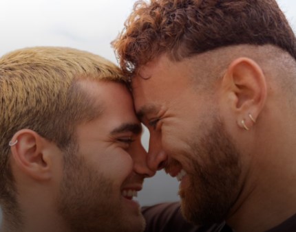 Conhece algum? Homens que sentem atração por outros homens, mas se dizem héteros