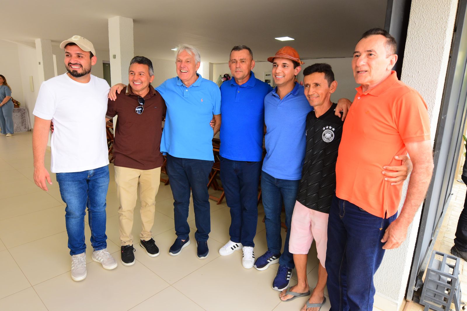 Em Caicó, prefeito Allyson é recebido por prefeitos e lideranças da região Seridó  