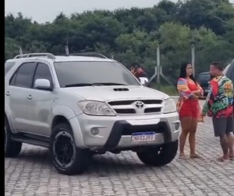 Denúncia: Mulher que deu tiro na Barreira do Inferno fez curso clandestino para passeio 4x4