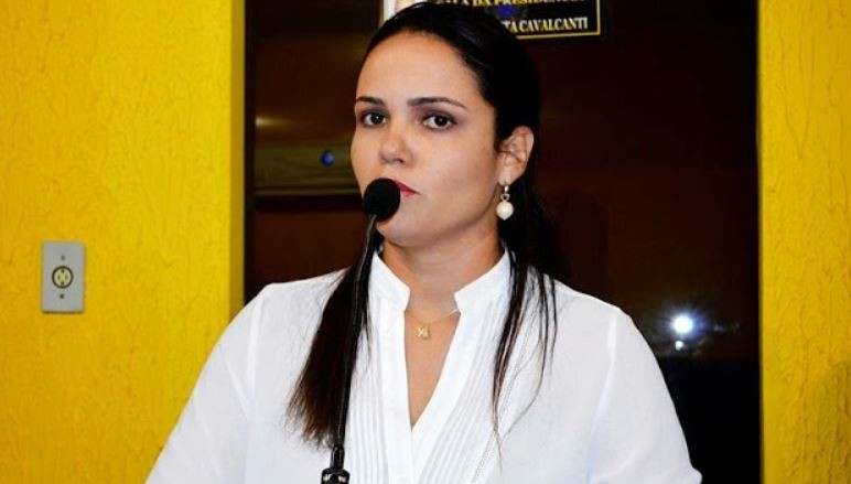 Mara-Cavalcanti.jpg