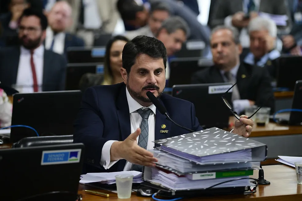 Marcos do Val é alvo de operação da PF e terá que colocar tornozeleira eletrônica