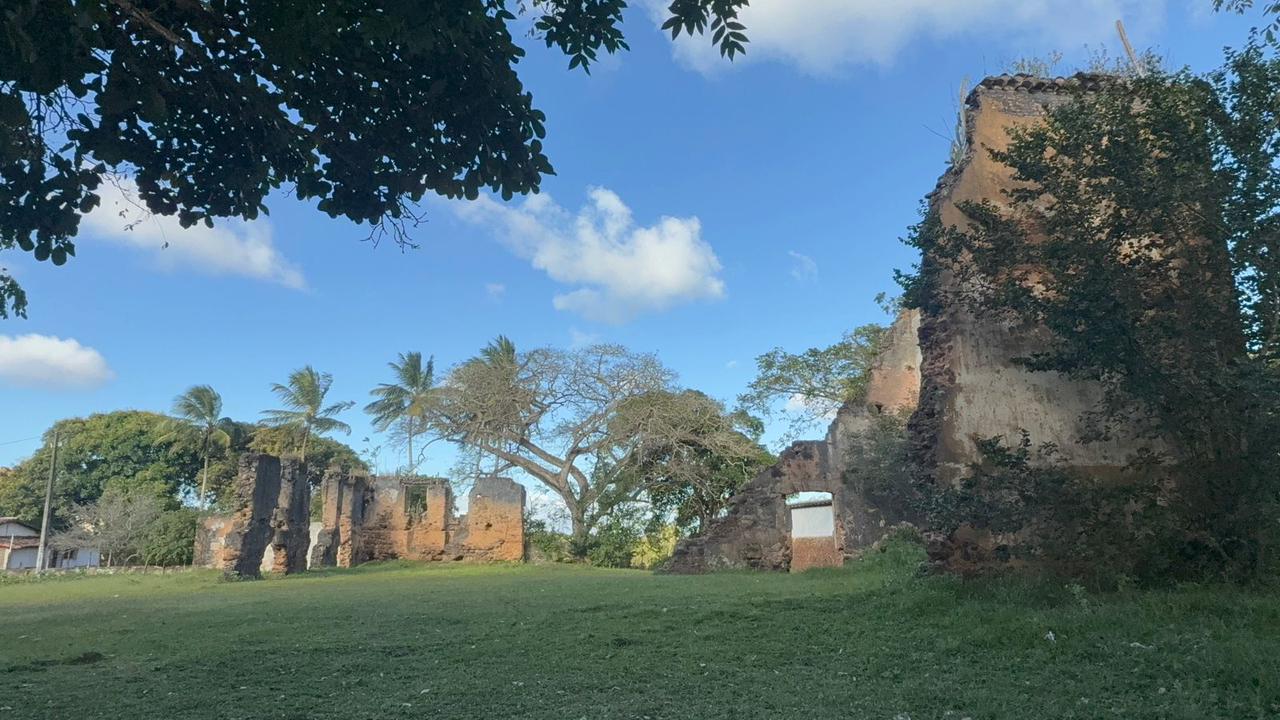Extremoz inicia estudos de arqueologia nas ruínas históricas com apoio da UFRN e IPHAN