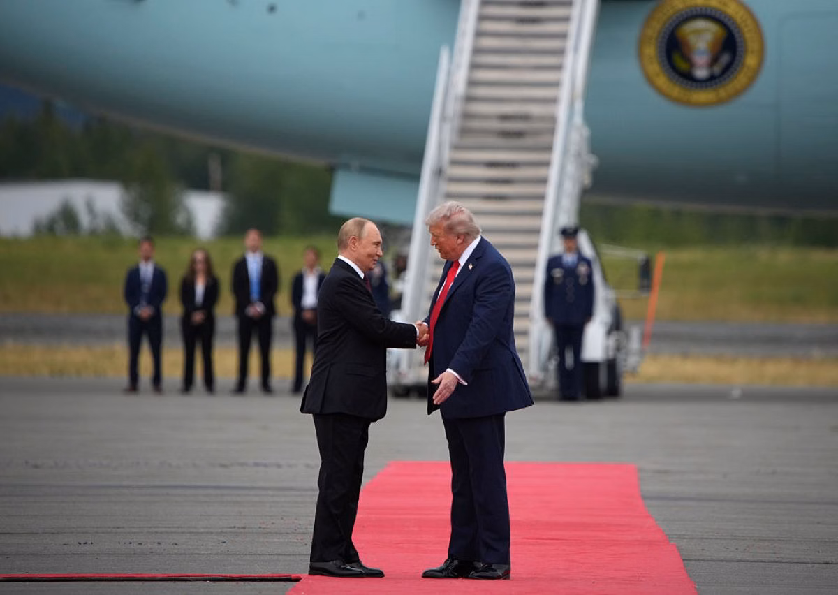 Putin-Trump-1.avif