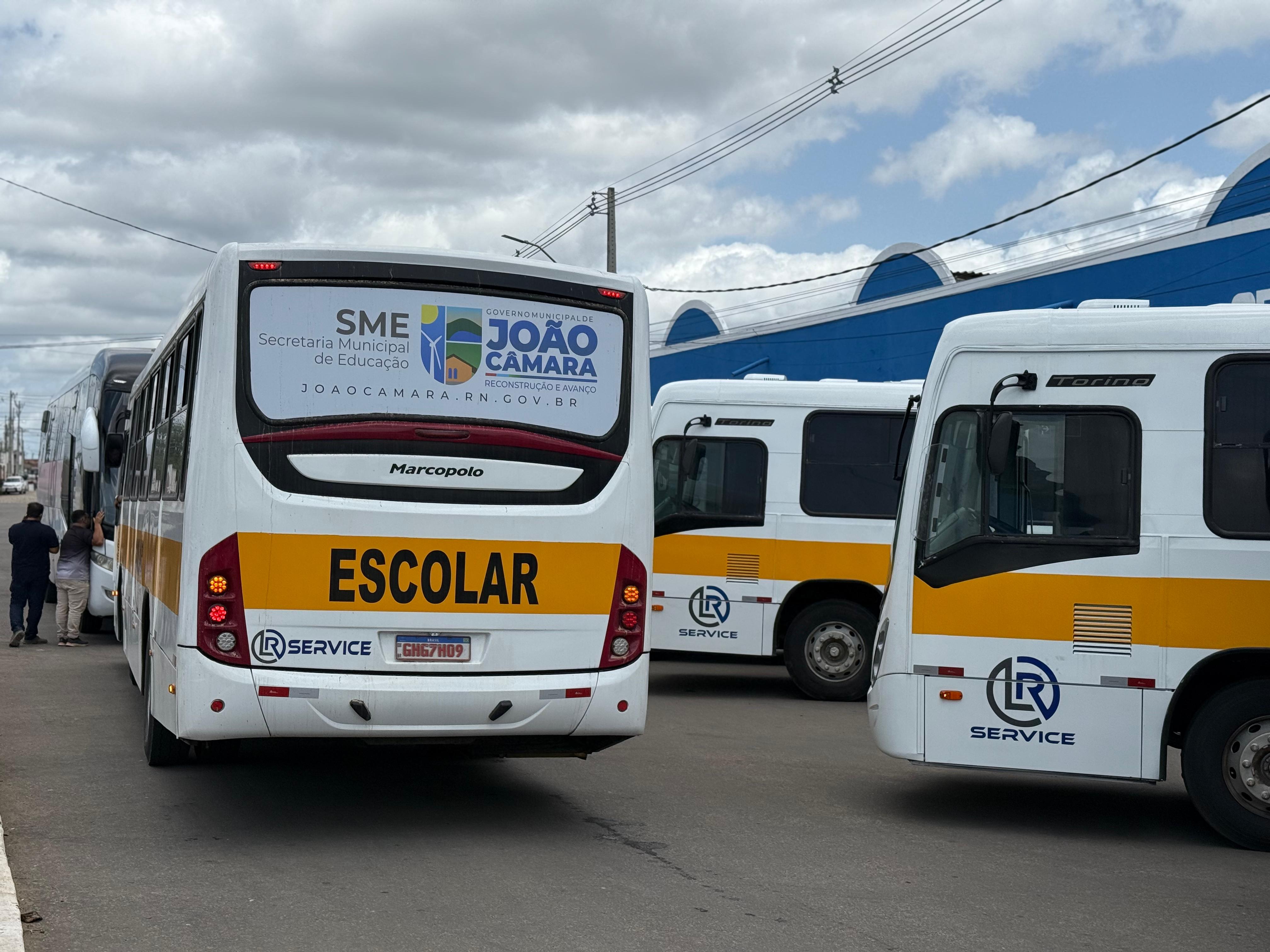 João Câmara sai na frente e entrega frota de ônibus escolares com ar-condicionado