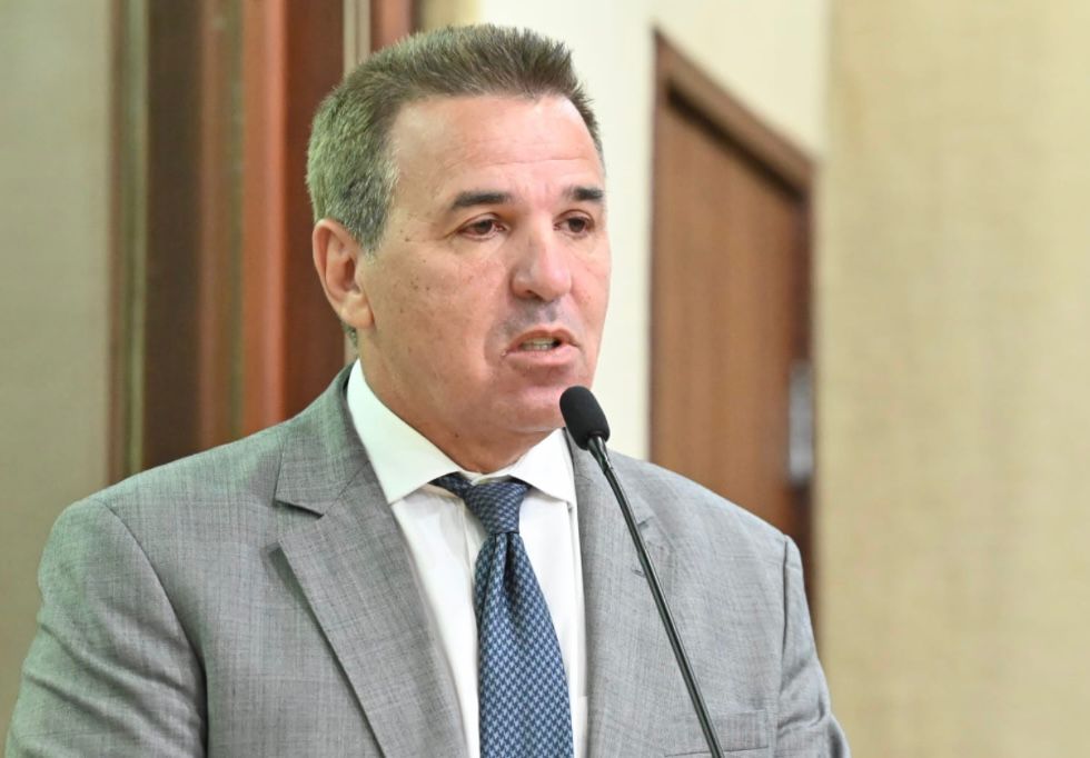 Luiz Eduardo critica gestão estadual e aponta caos administrativo no RN