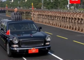 China exibe força militar na presença de Putin e Kim Jong Jun