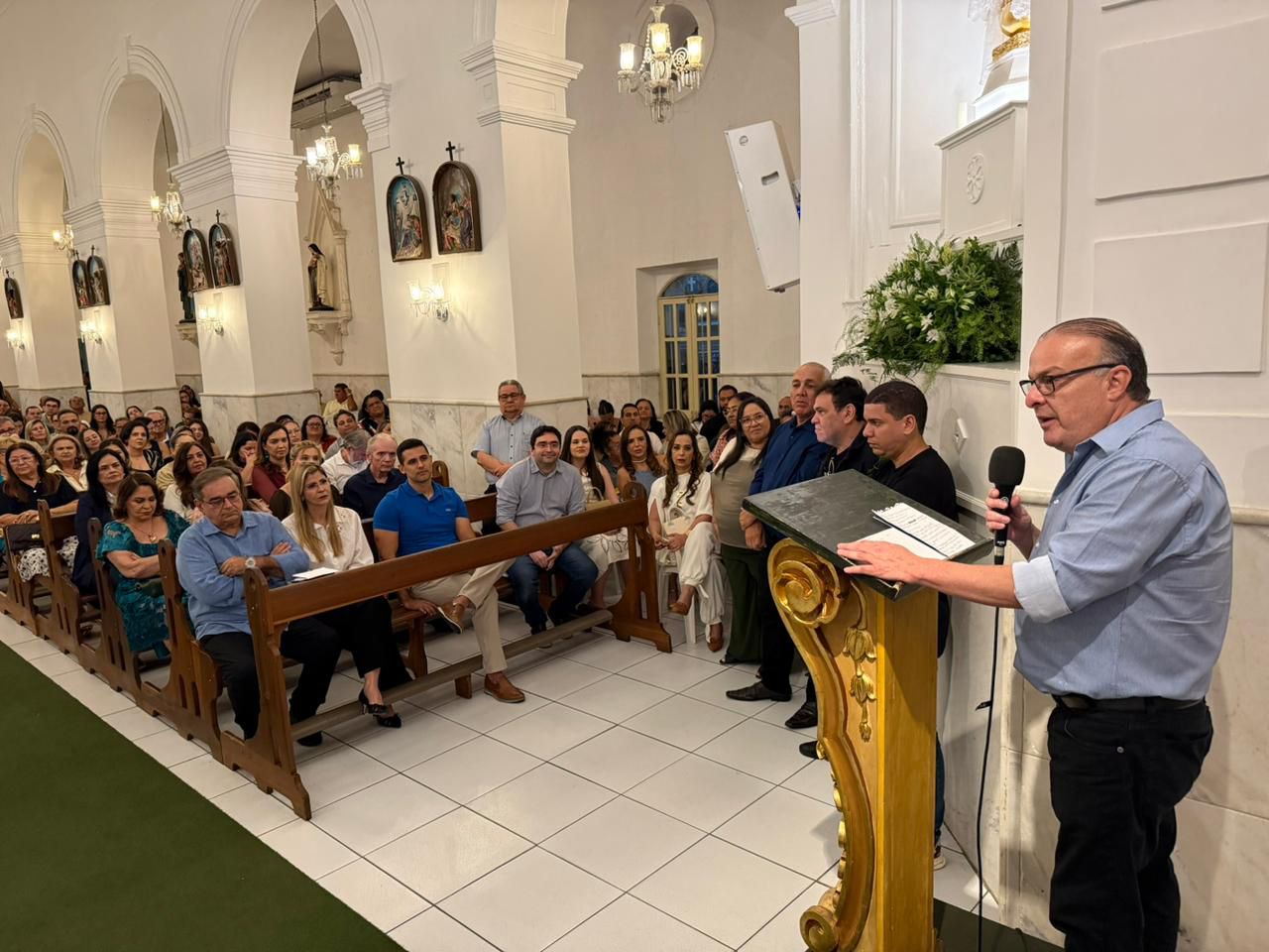 “O povo de Natal que lhe conhece vai levar seu nome para o Rio Grande do Norte”, diz Paulinho Freire em missa de aniversário de Álvaro Dias