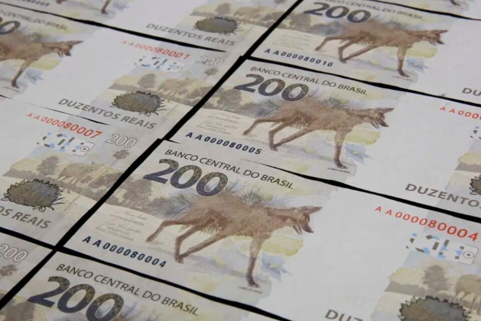 aad9f97c-dinheiro-200reais.ft-raphael-ribeiro-bcb-960x640.jpeg