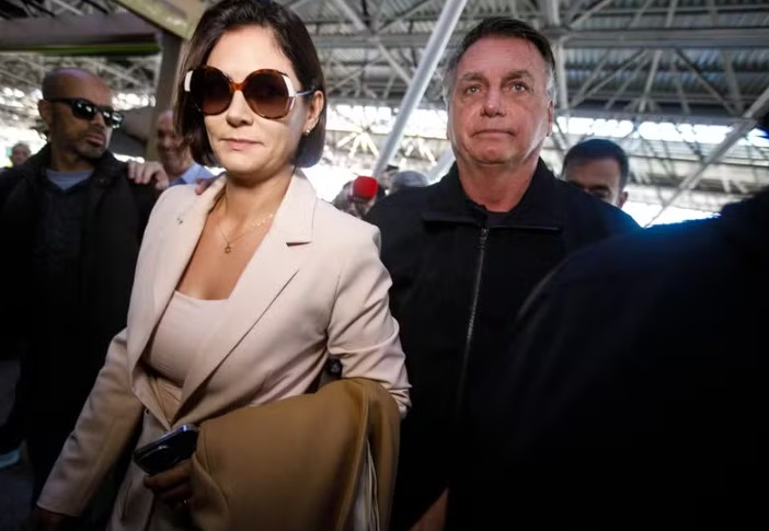 Michelle diz que “tríade da maldade nacional” persegue Bolsonaro: “Planalto, alguns juízes do Supremo e a grande mídia parceira”