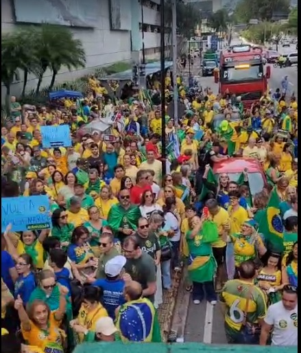Ato contra Lula e pró-Bolsonaro atrai multidão no 7 de setembro em Natal