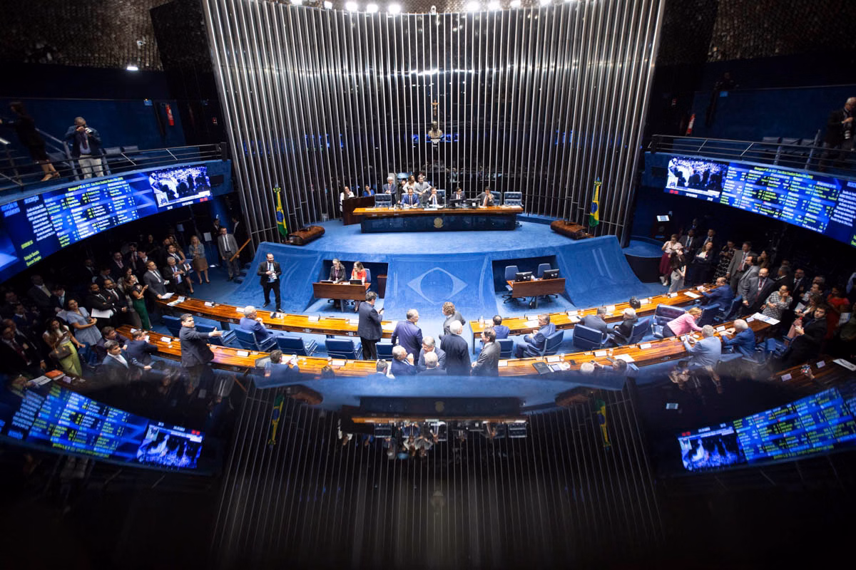 Sessão-no-Plenário-do-Senado-Federal-metrópoles-2.avif