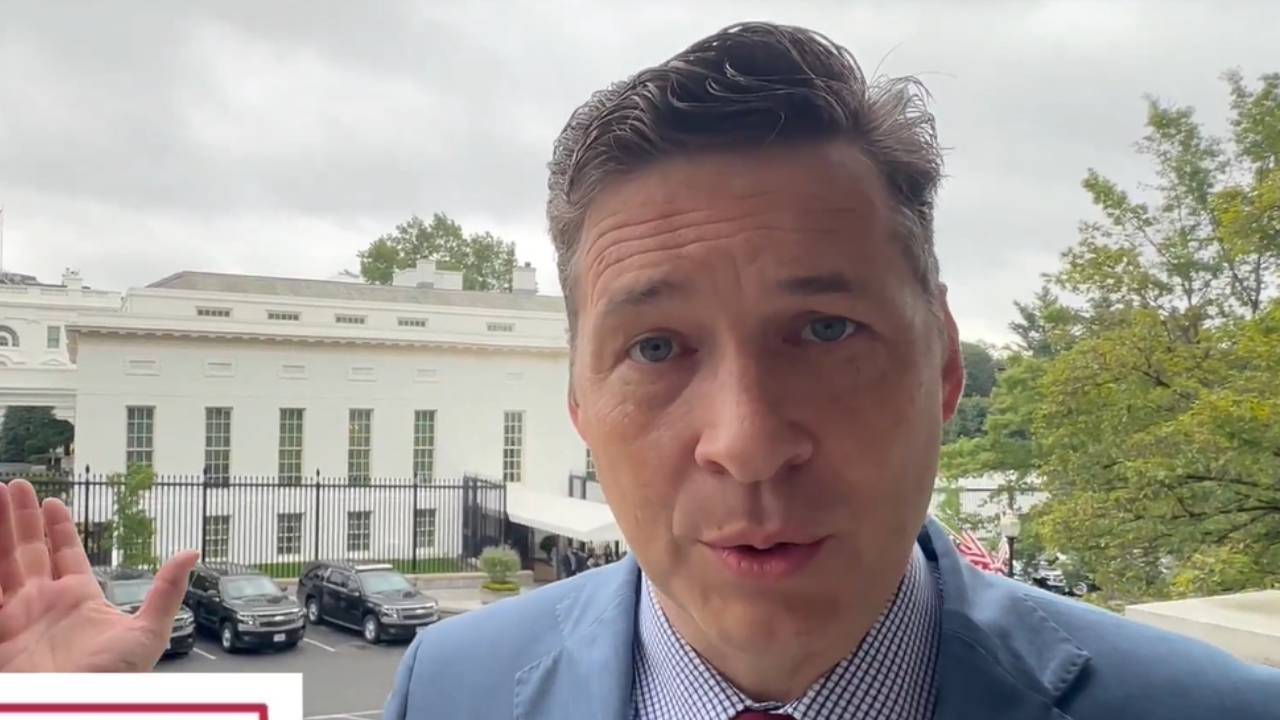 Senador dos EUA: Lula não fala com Trump pessoalmente por covardia