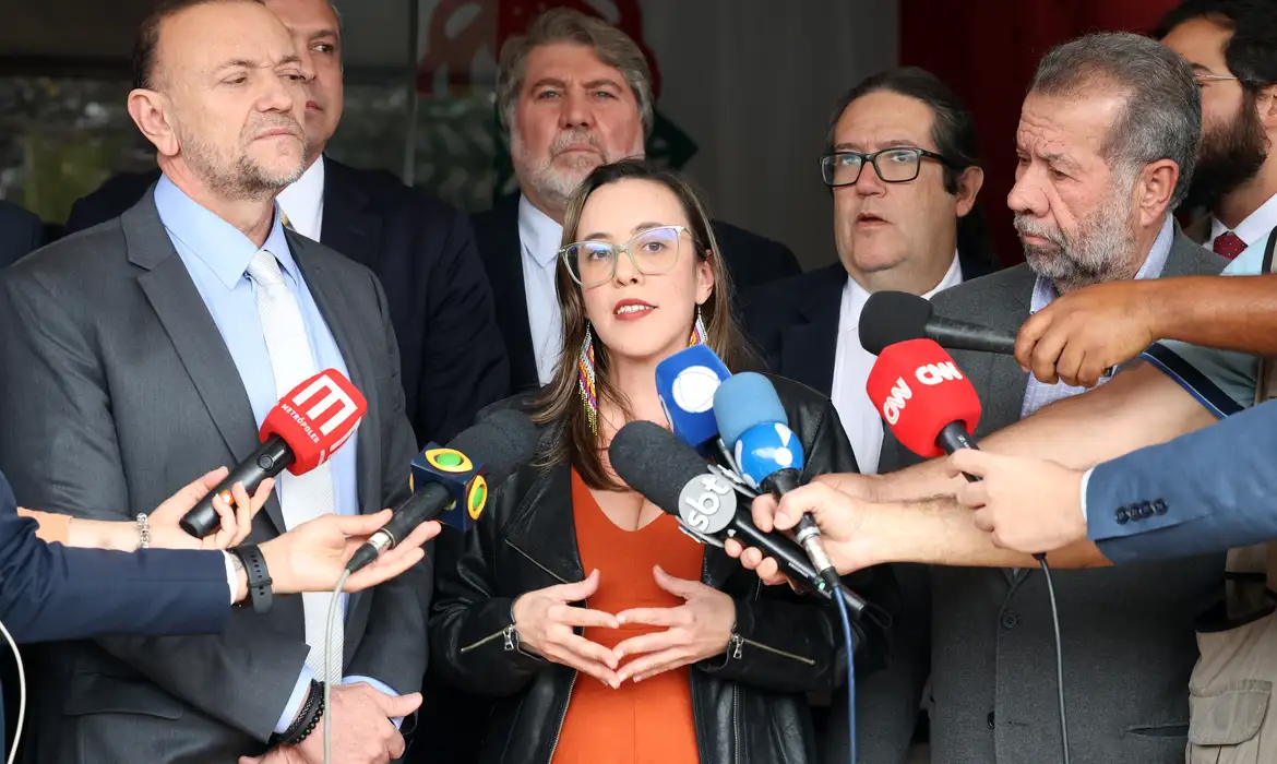 Presidente do PSOL tem visto cancelado pelos Estados Unidos