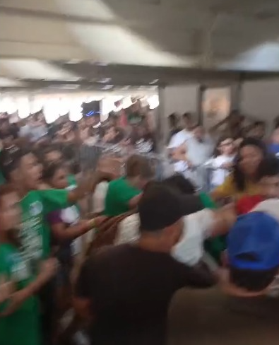 Militares da esquerda tumultuam plenária de congresso de entidade estudantil no RN