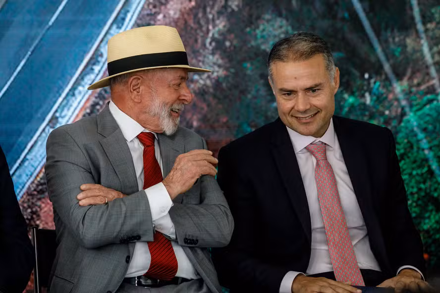 109781220-pa-brasilia-df-22-01-2025-presidente-lula-na-cerimonia-de-assinatura-do-contrato-de-conc.avif