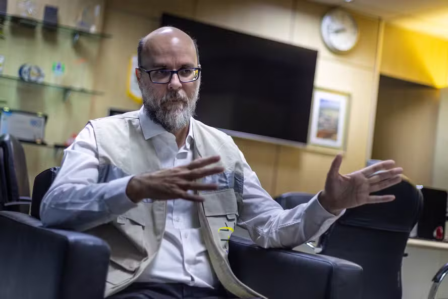 'A prioridade é fornecer o antídoto de forma rápida', diz presidente da Anvisa em meio à crise do metanol