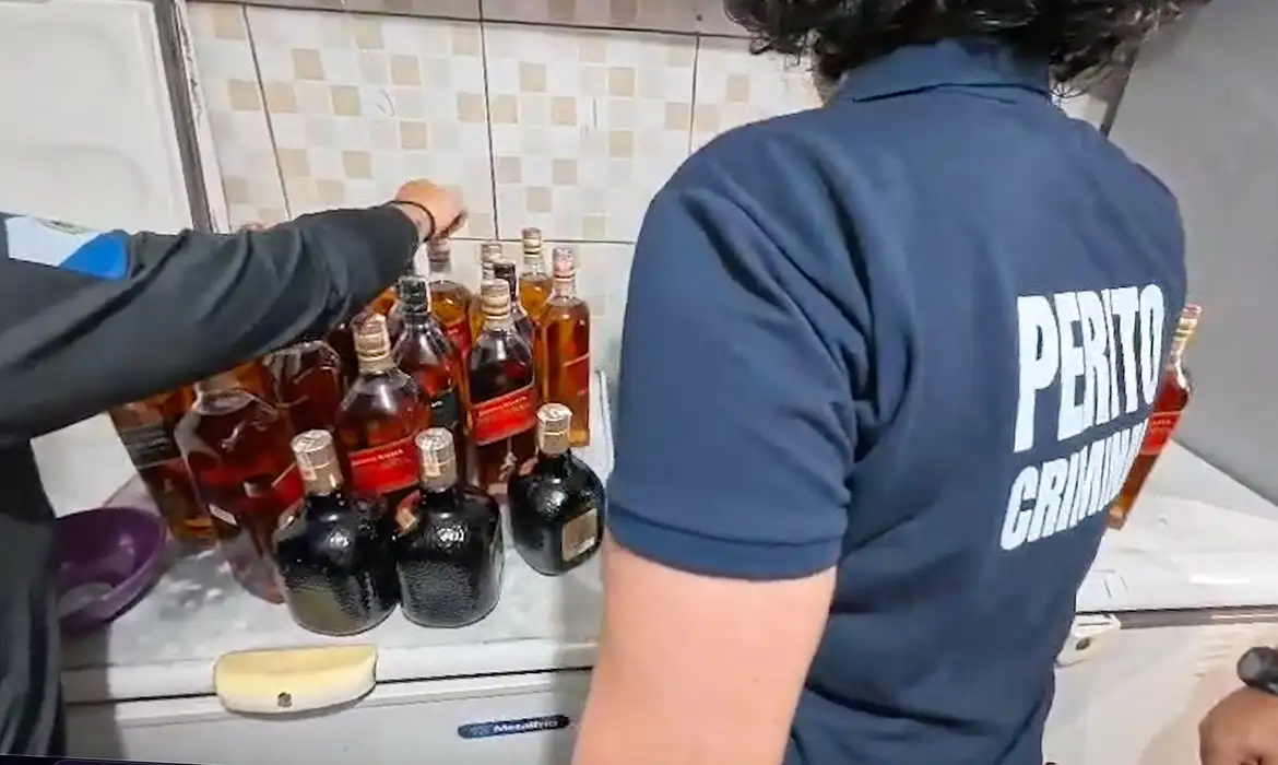 País tem 32 casos confirmados de intoxicação por metanol