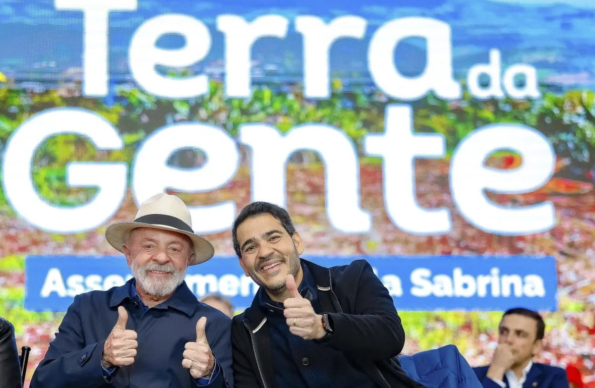 Lula deve ignorar pressão e indicar Messias para STF