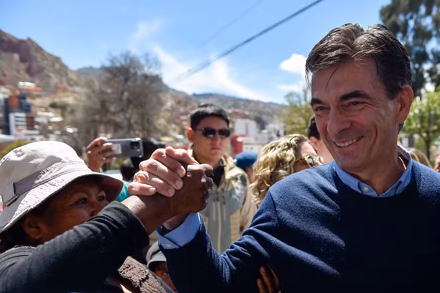 Economista e filho de ex-presidente: quem é Rodrigo Paz, o novo mandatário da Bolívia