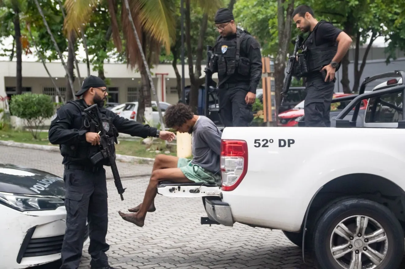 Pesquisa: 8 em cada 10 moradores de favelas no Rio aprovam megaoperação