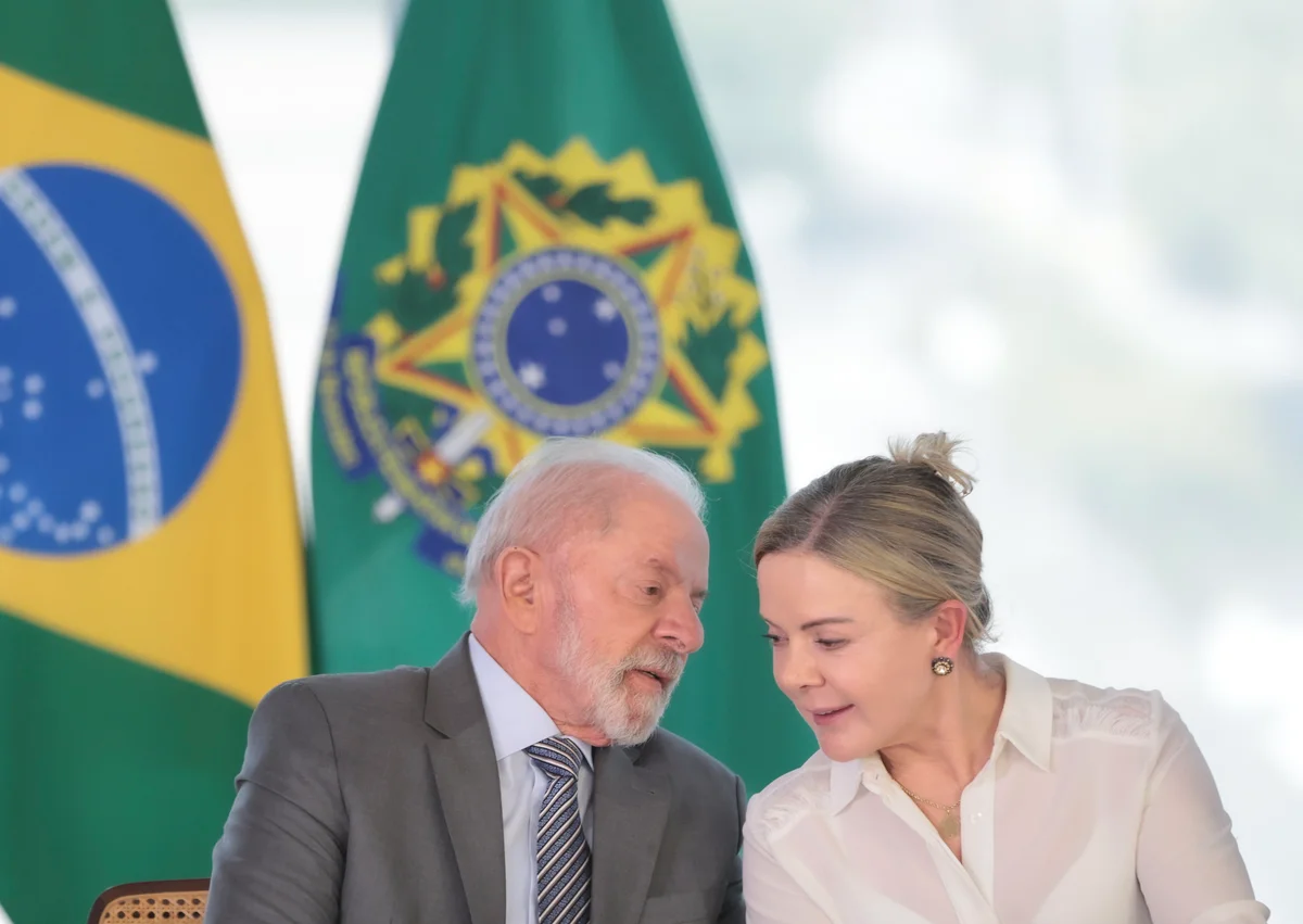 Gleisi-Lula-2.webp