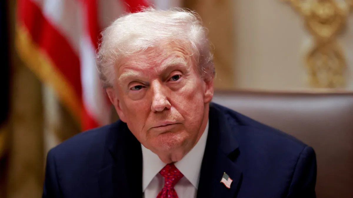 Donald-Trump-1-e1761250894964.webp