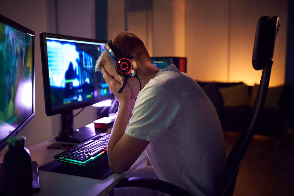 Quantas crianças e adolescentes são vítimas de bullying e desafios violentos online?
