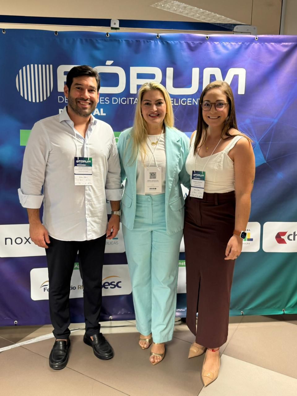Jussara Sales é reconhecida como “Prefeita Inovadora 2025” durante o Fórum de Cidades Digitais e Inteligentes