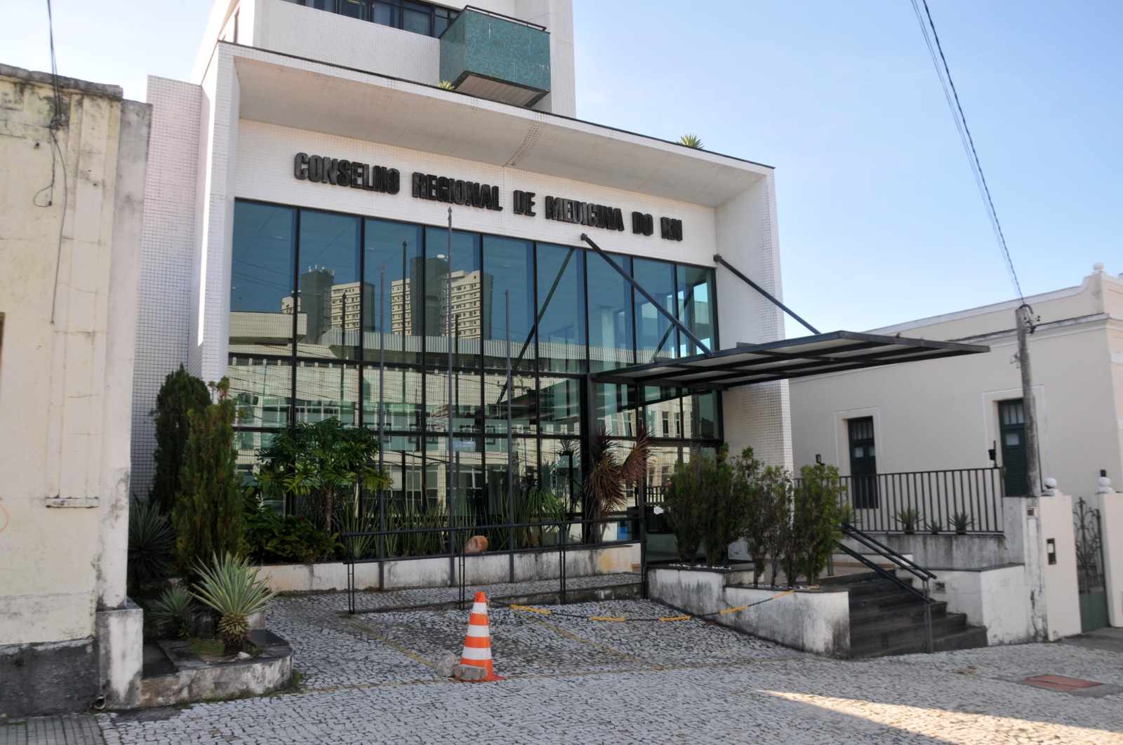 Conselho de Medicina aciona Justiça Federal diante de atrasos nos salários de médicos no RN | Blog do Gustavo Negreiros