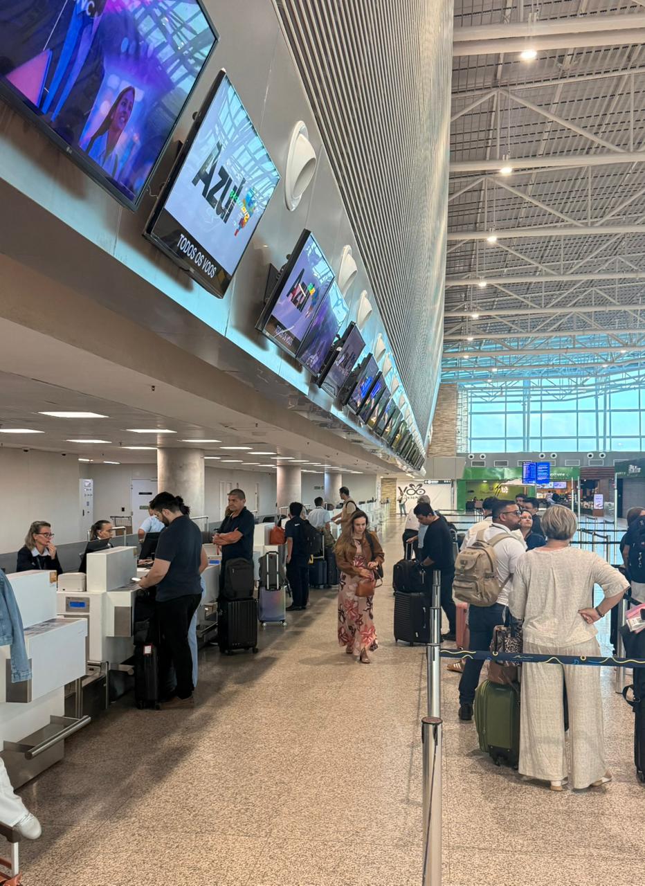 Transtorno: Voo da Azul tem problema e deixa passageiros sem previsão de embarque no aeroporto de Natal