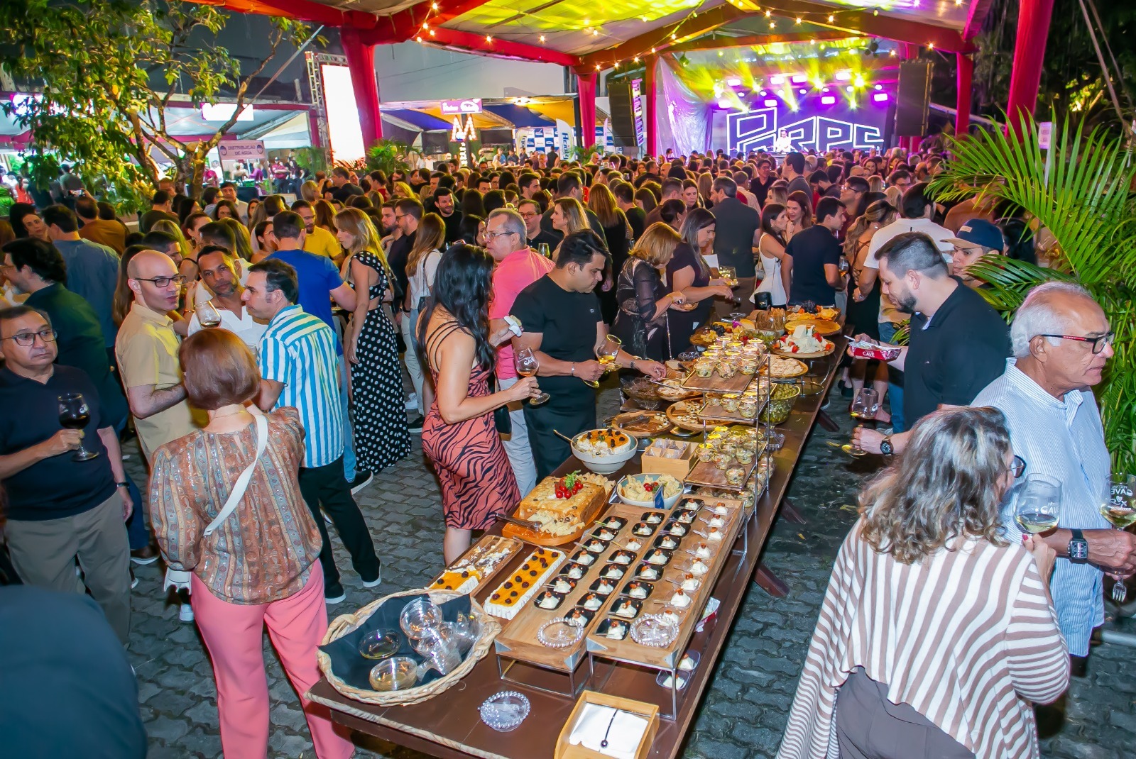 Começam as vendas para o CAVE Summer 2026, na praia de Pirangi
