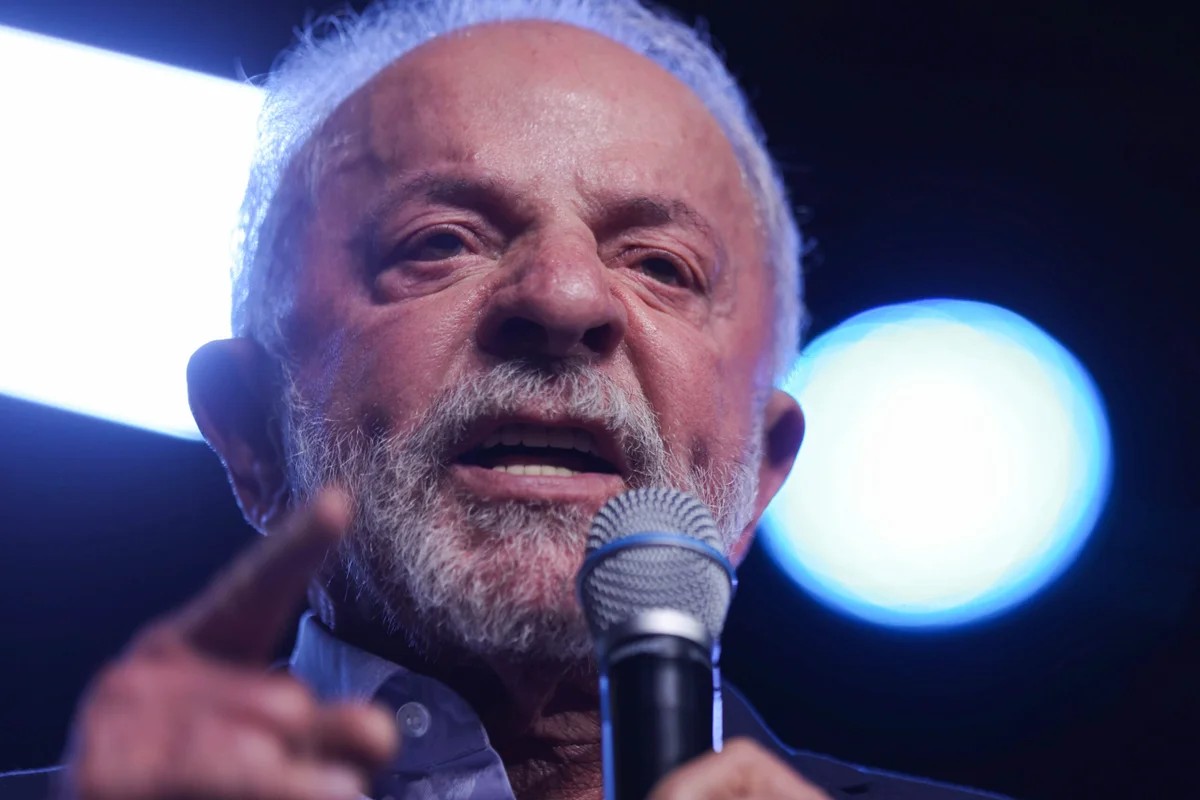 Presidente-Lula-discursa-durante-abertura-do-16o-Congresso-do-PCdoB-no-Centro-de-Convencoes-Ulysses-Guimaraes-METROPOLES-6-scaled.webp