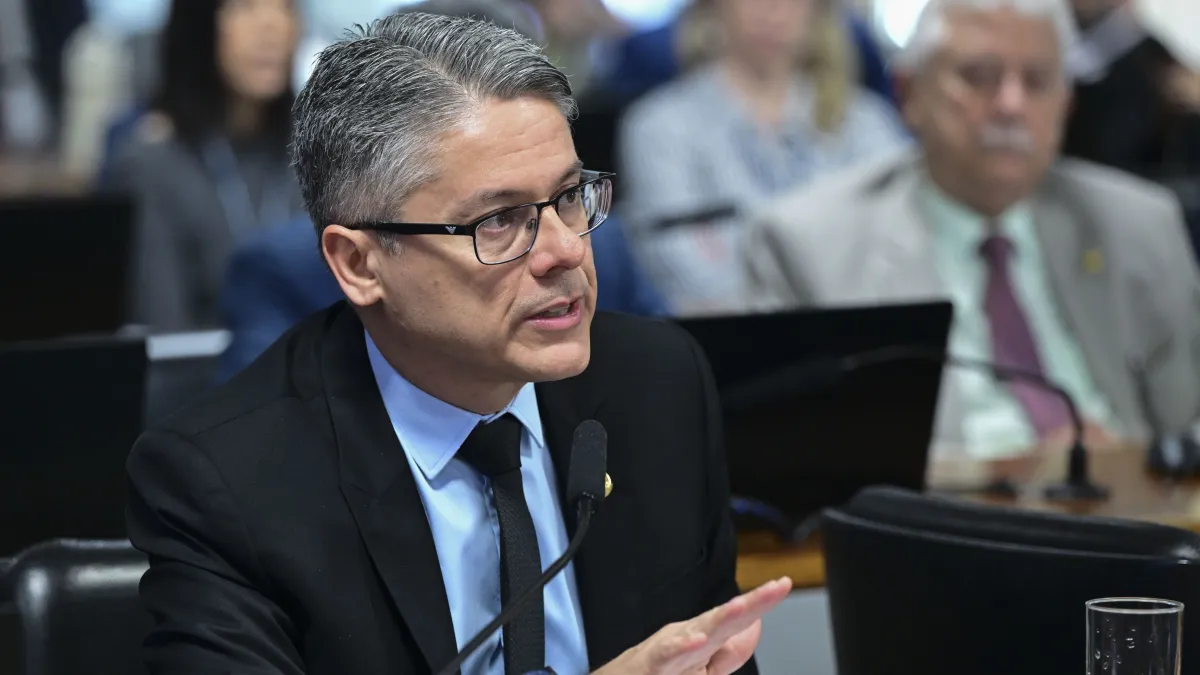 Alessandro-Vieira-e1761776448142 (1).webp