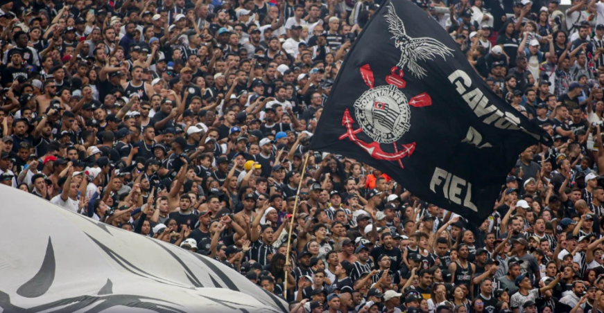 Gavioes-da-Fiel-torcida-organizada-do-Corinthians.webp