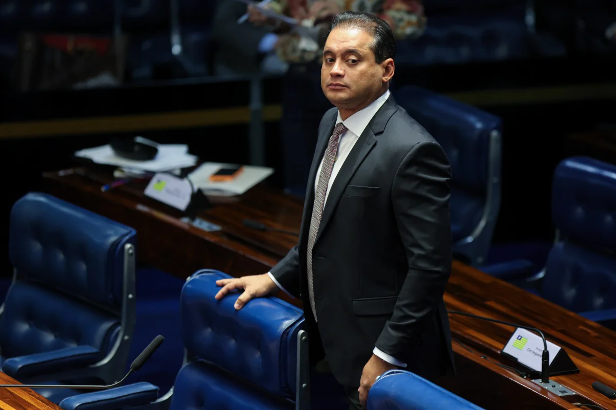 Vice-líder de Lula é alvo da PF em operação sobre a farra do INSS