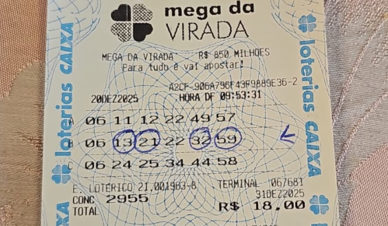 Bolsonaro-faz-a-quadra-Mega-da-Virada-numero-13.png