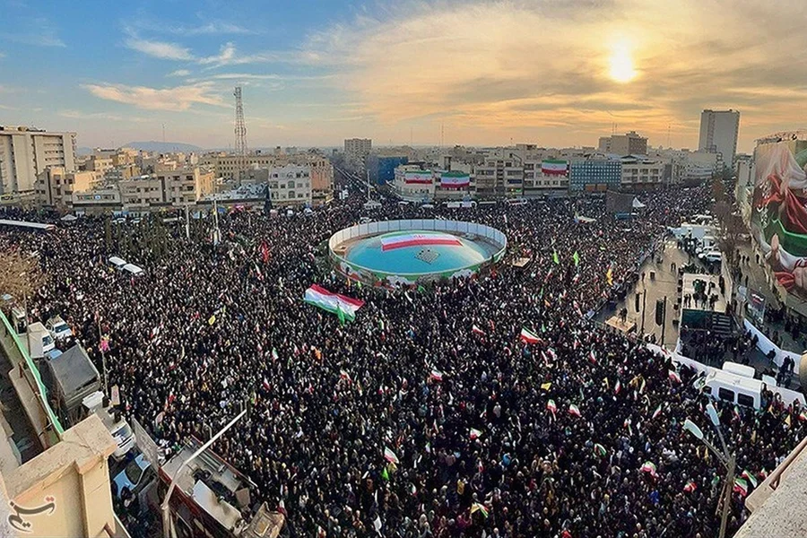 8b274a87-ira-manifestantes.webp