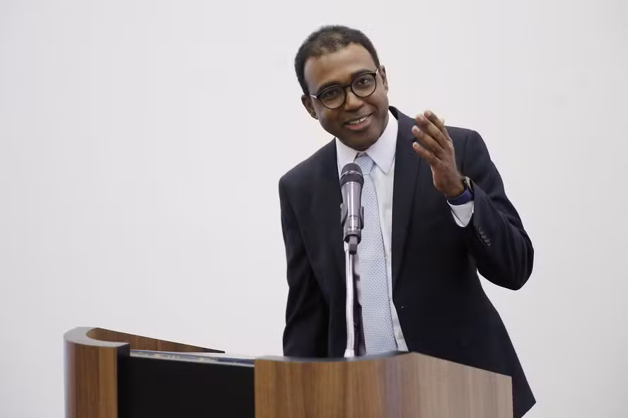 Master: Diretor do BC foi confrontado por conselheiros do BRB sobre pedido de compra de carteiras