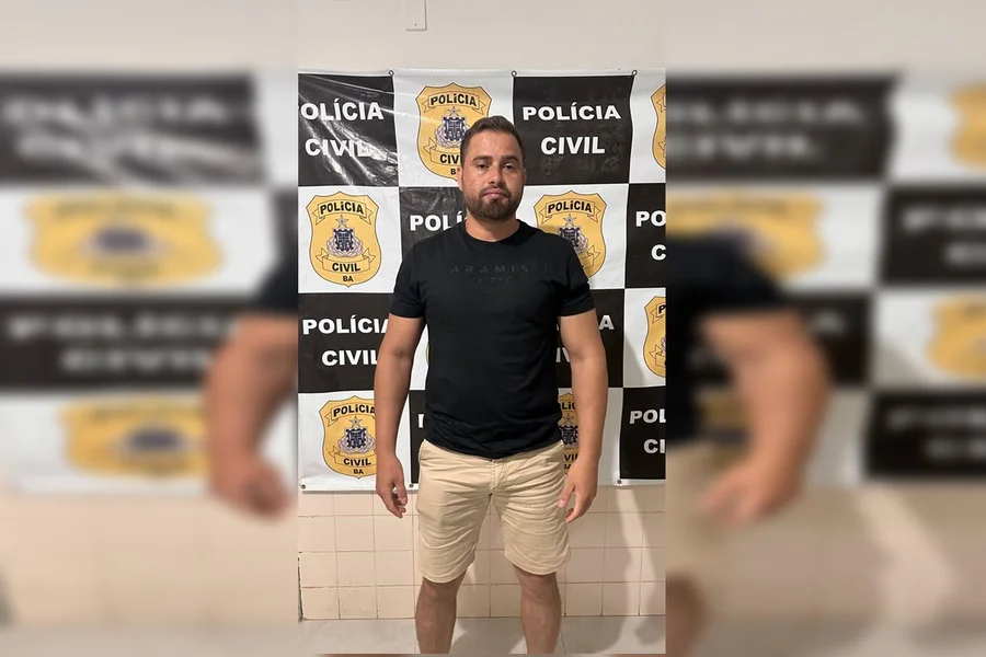 Homem é preso após criar grupos no WhatsApp para divulgar fotos da ex