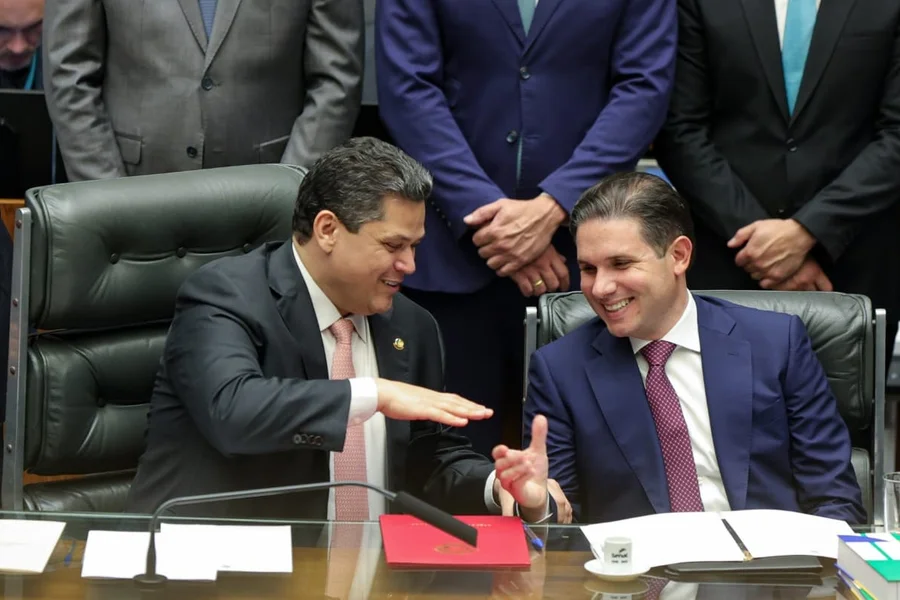 Na volta do Legislativo, Motta e Alcolumbre deram recados. Saiba quais